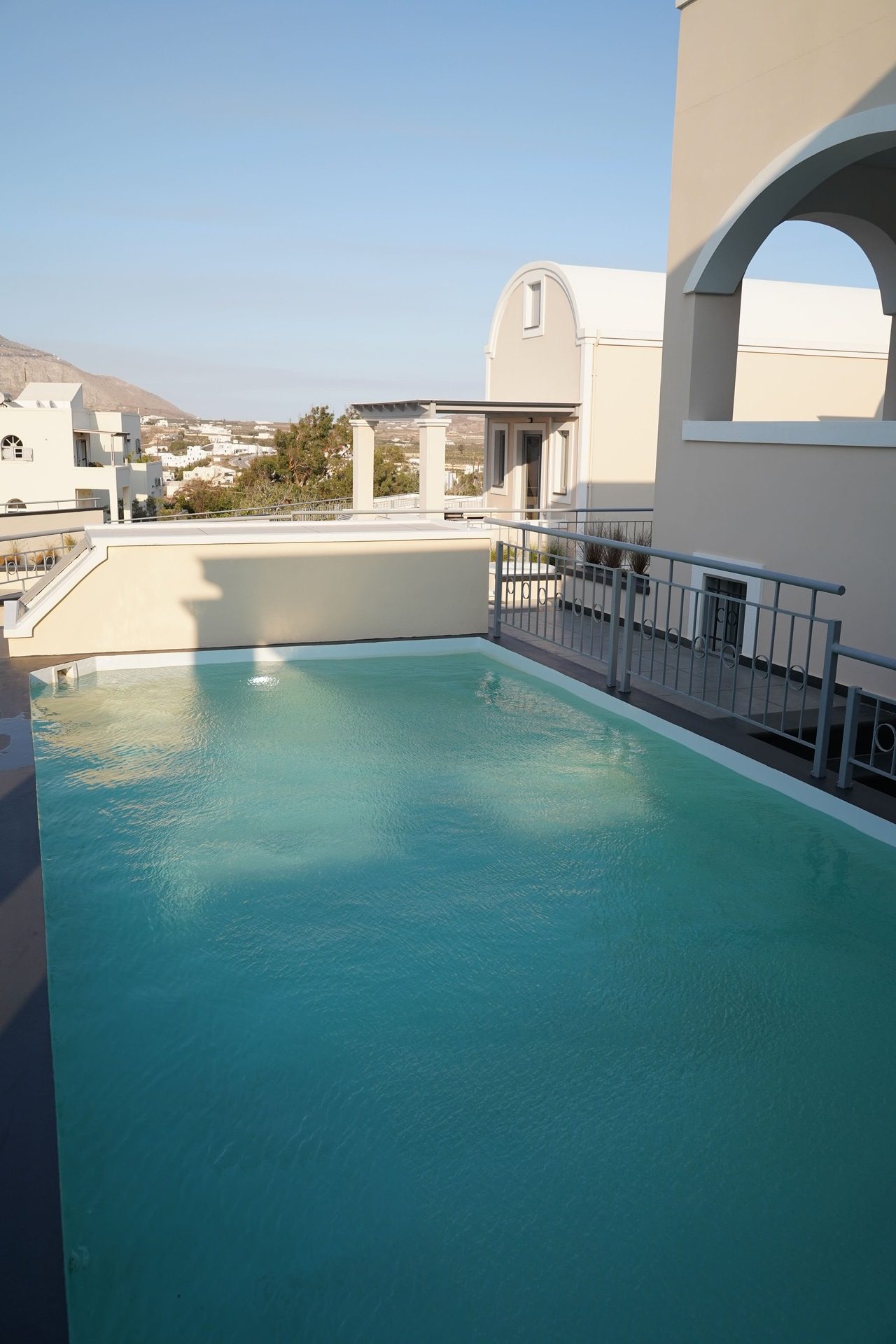 JUNIOR SUITE WITH CALDERA VIEW AND SHARED POOL