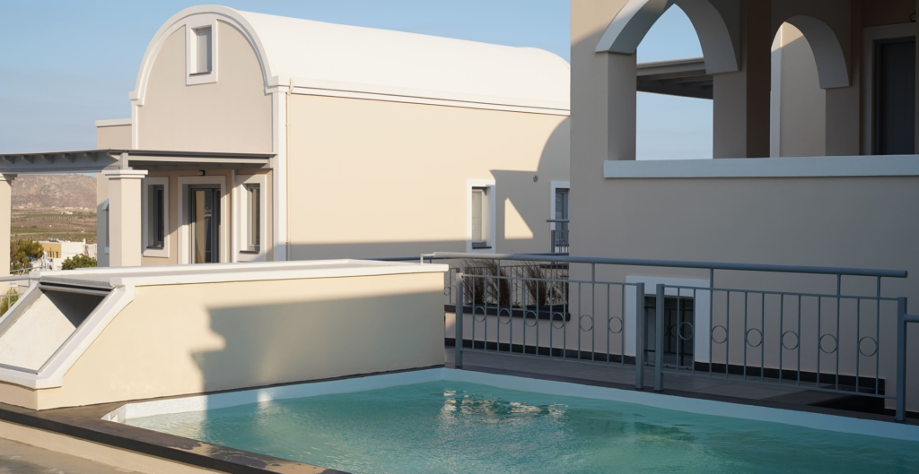 Santorini suites with private pool - Noverian Caldera